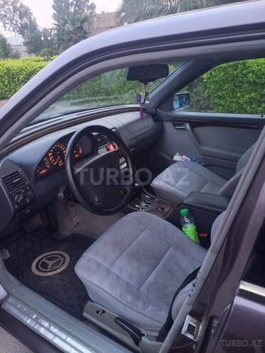 Mercedes C 200 1995, 380,000 km - 2.0 l - Sumqayıt