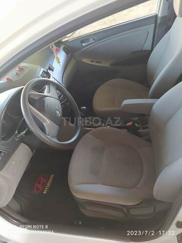 Hyundai Accent 2017, 127,138 km - 1.6 л - Astara