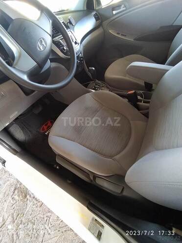 Hyundai Accent 2017, 127,138 km - 1.6 л - Astara