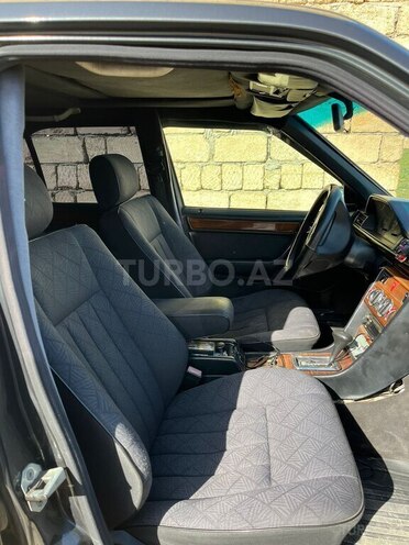 Mercedes E 220 1994, 414,000 km - 2.2 л - Bakı