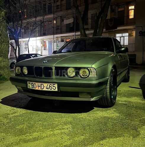 BMW 525 1988, 326,000 km - 2.5 l - Bakı