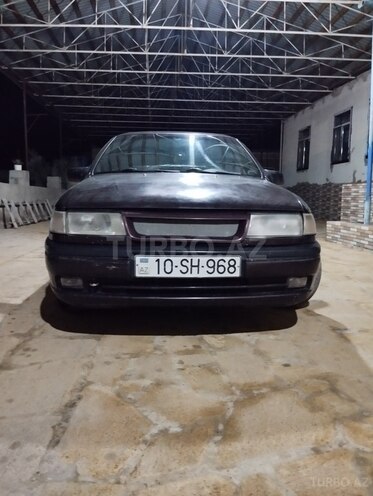 Opel Vectra 1994, 200,000 km - 2.0 l - Bakı