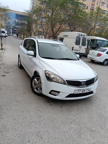 Kia Ceed 2011, 208,000 km - 1.4 l - Sumqayıt