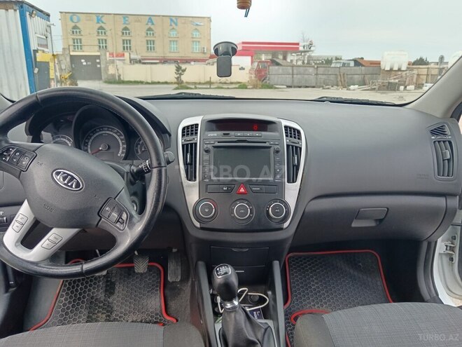 Kia Ceed 2011, 208,000 km - 1.4 l - Sumqayıt