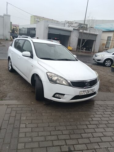 Kia Ceed 2011, 208,000 km - 1.4 l - Sumqayıt
