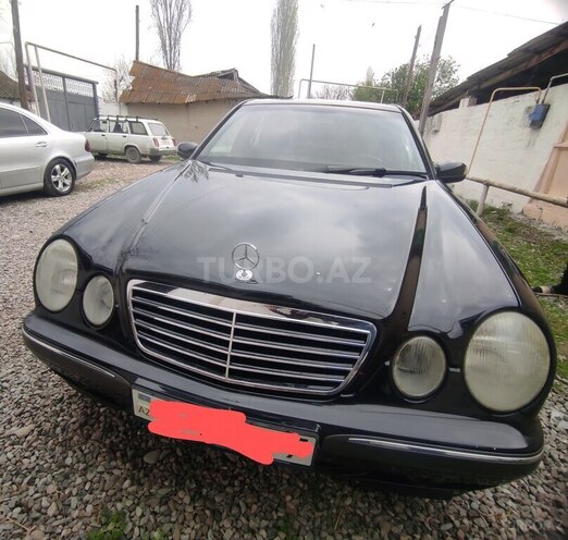 Mercedes E 280