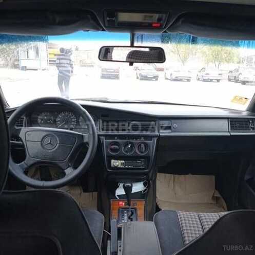 Mercedes 190 1992, 399,424 km - 1.8 л - Naftalan