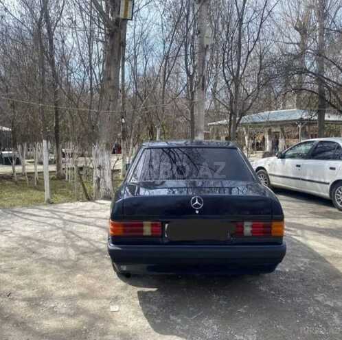 Mercedes 190 1992, 399,424 km - 1.8 л - Naftalan