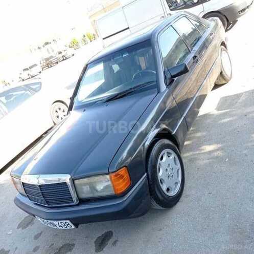 Mercedes 190 1992, 399,424 km - 1.8 л - Naftalan