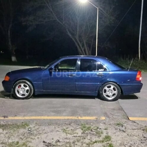 Mercedes C 180 1995, 116,800 km - 1.8 l - Zaqatala