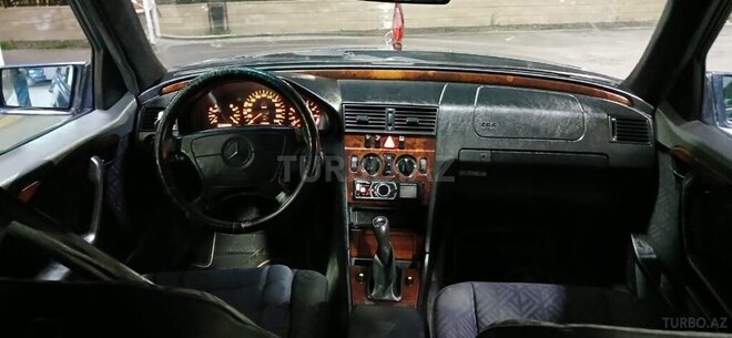 Mercedes C 180 1995, 116,800 km - 1.8 l - Zaqatala