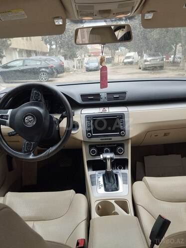 Volkswagen Passat 2009, 233,721 km - 2.0 l - Bakı