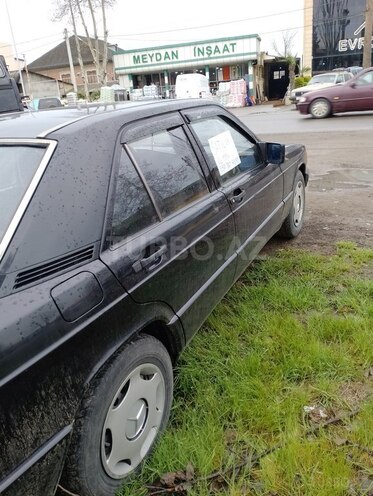 Mercedes 190 1992, 4,823 km - 2.0 л - Lənkəran
