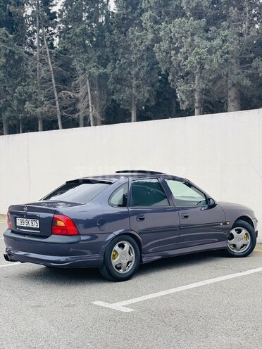 Opel Vectra 1996, 245,000 km - 1.8 l - Sumqayıt