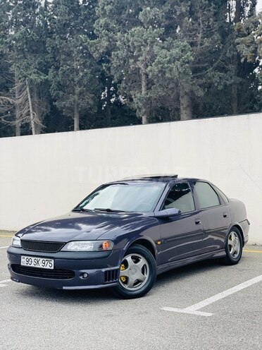 Opel Vectra 1996, 245,000 km - 1.8 l - Sumqayıt