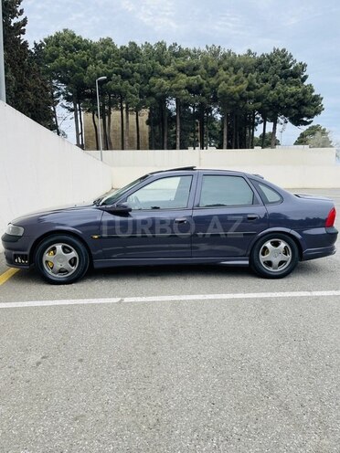 Opel Vectra 1996, 245,000 km - 1.8 l - Sumqayıt