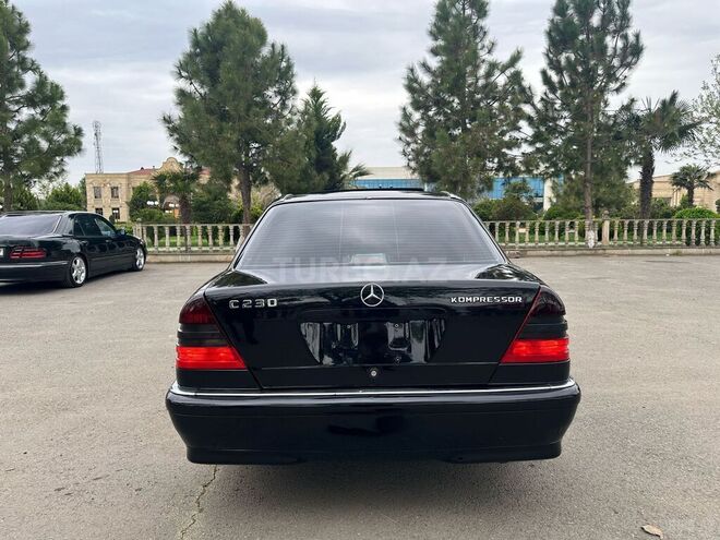 Mercedes C 230 1998, 310,000 km - 2.3 л - Saatlı