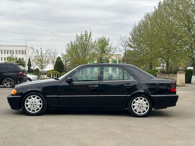 Mercedes C 230 1998, 310,000 km - 2.3 л - Saatlı