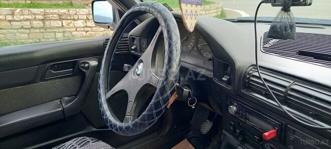 BMW 525 1988, 865,875 km - 2.5 l - Şabran