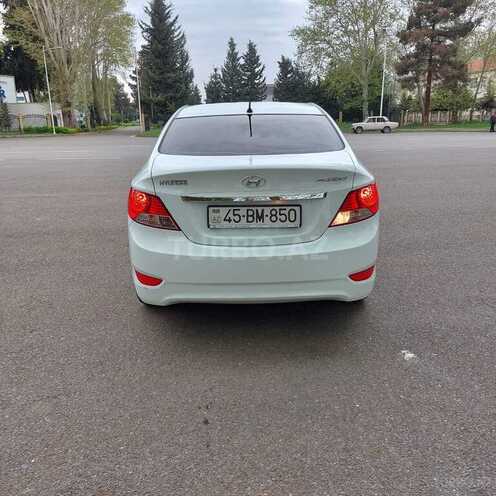 Hyundai Accent 2011, 175,000 km - 1.6 l - Mingəçevir