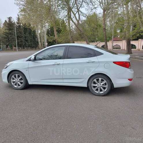 Hyundai Accent 2011, 175,000 km - 1.6 l - Mingəçevir