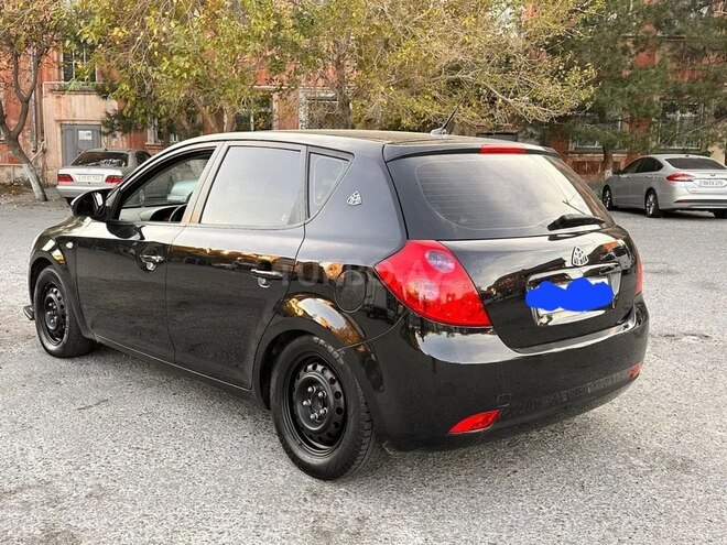 Kia Ceed 2007, 239,000 km - 1.6 l - Qobustan