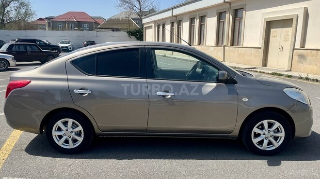 Nissan Sunny 2013, 190,000 km - 1.5 l - Bakı