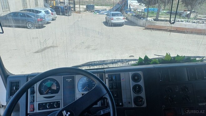 MAN  2001, 150,000 km - 12.0 l - Bakı
