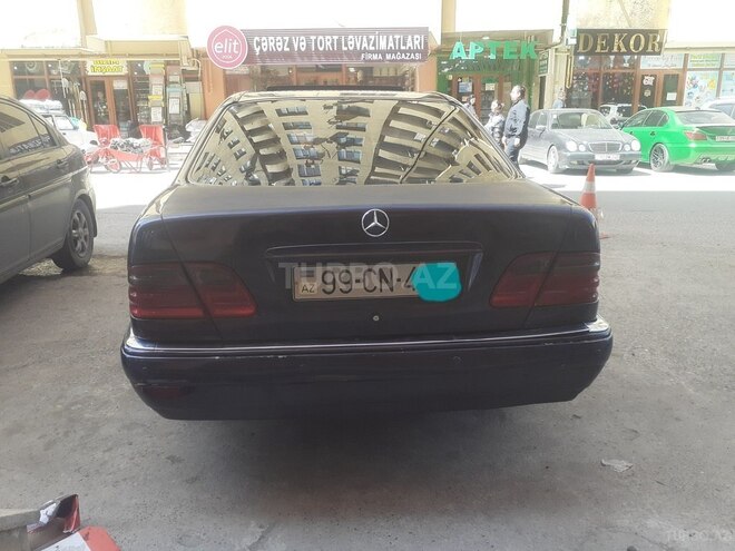 Mercedes E 240 1998, 400,000 km - 2.4 l - Bakı
