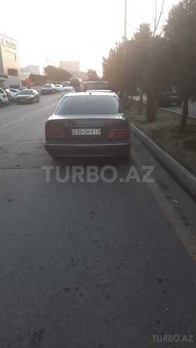 Mercedes E 200 2000, 462,459 km - 2.0 l - Kürdəmir