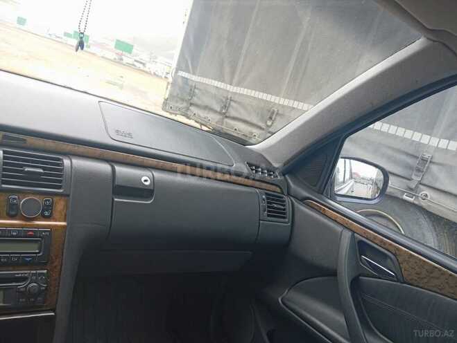 Mercedes E 200 2000, 462,459 km - 2.0 l - Kürdəmir