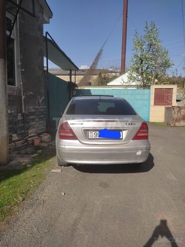 Mercedes C 220 2000, 320,000 km - 2.2 l - Balakən