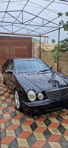 Mercedes E 220 2000, 250,142 km - 2.2 l - Bakı