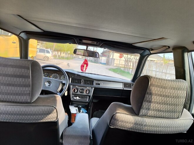 Mercedes 190 1990, 350,000 km - 2.0 l - Salyan