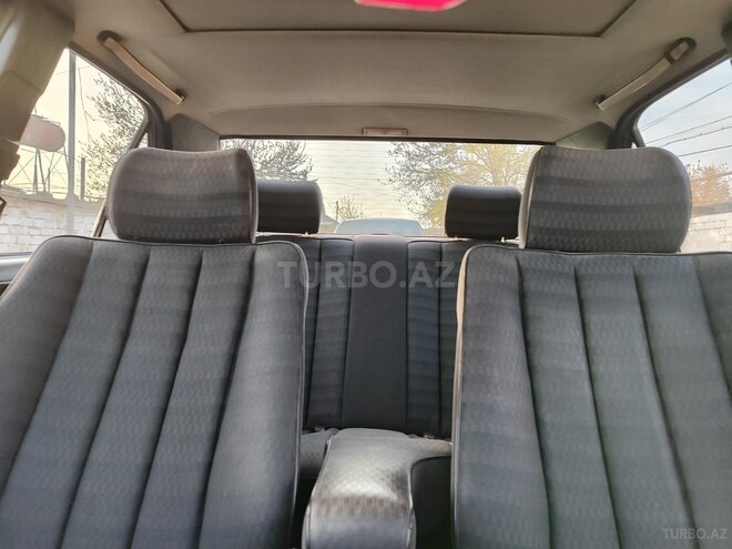 Mercedes 190 1990, 350,000 km - 2.0 l - Salyan