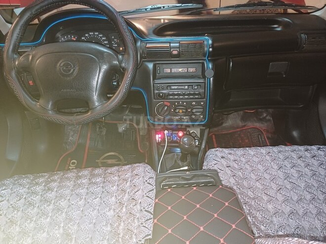 Opel Astra 1997, 450,419 km - 1.6 л - Bakı