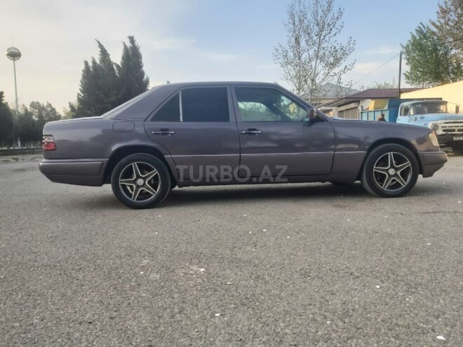 Mercedes E 220 1994, 111,111 km - 2.2 l - Şirvan
