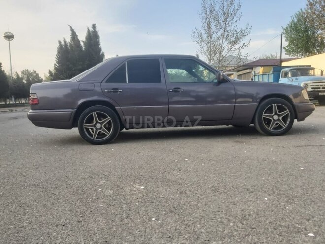 Mercedes E 220 1994, 111,111 km - 2.2 l - Şirvan