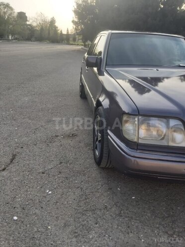Mercedes E 220 1994, 111,111 km - 2.2 l - Şirvan