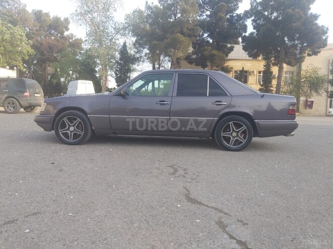 Mercedes E 220 1994, 111,111 km - 2.2 l - Şirvan