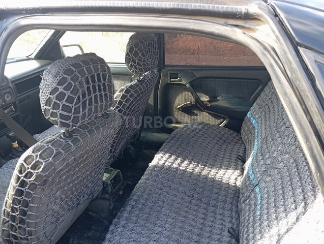 Opel Vectra 1993, 180,000 km - 1.6 l - Bakı