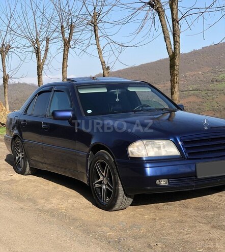 Mercedes C 180 1995, 321,560 km - 1.8 л - Lerik