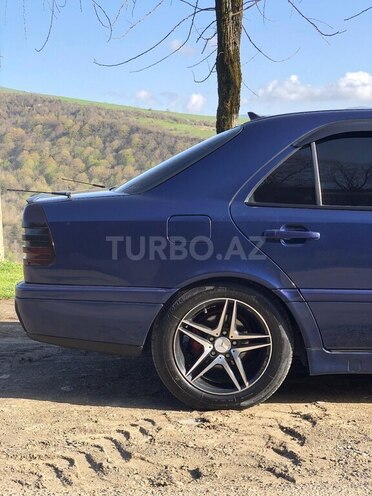 Mercedes C 180 1995, 321,560 km - 1.8 л - Lerik