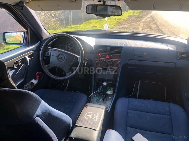 Mercedes C 180 1995, 321,560 km - 1.8 л - Lerik
