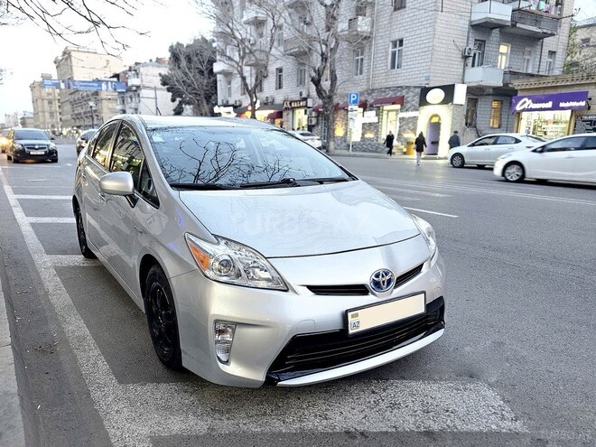 Toyota Prius-6