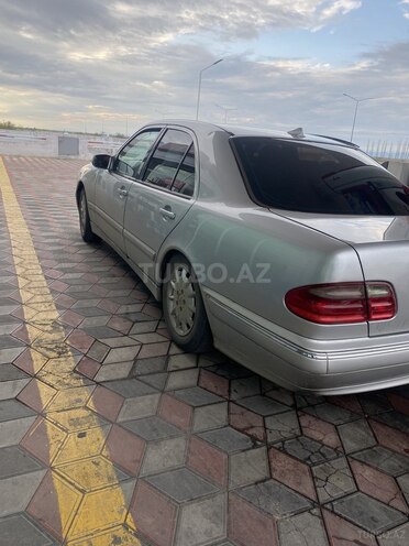 Mercedes E 240 2000, 292,000 km - 2.4 l - Gəncə