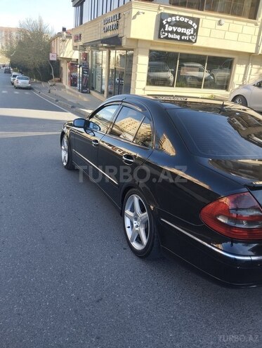 Mercedes E 220 2002, 467,000 km - 2.2 l - Bakı
