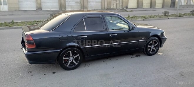 Mercedes C 280 1997, 370,000 km - 2.8 l - Sumqayıt