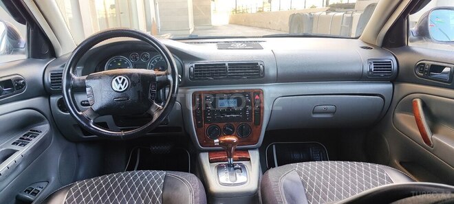 Volkswagen Passat 2004, 298,000 km - 1.8 л - Bakı