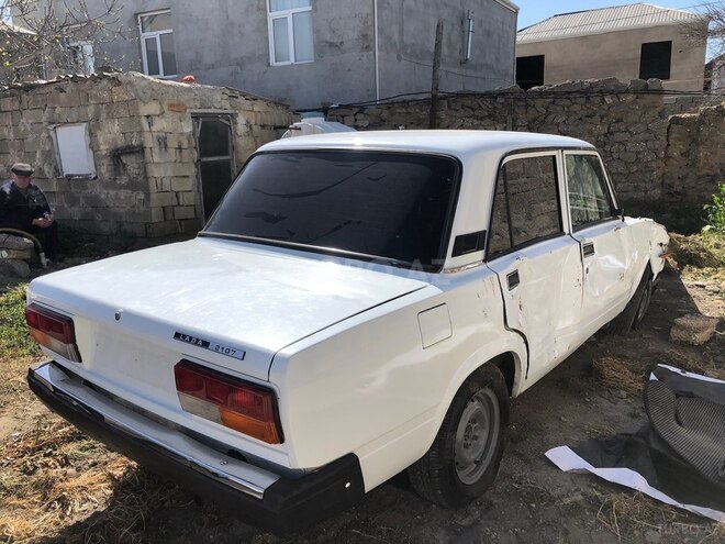 LADA (VAZ) 2107 2006, 90,000 km - 1.6 l - Bakı